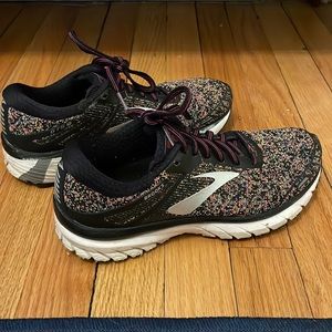 Brooks Womens Adrenaline GTS 18 Running Shoes